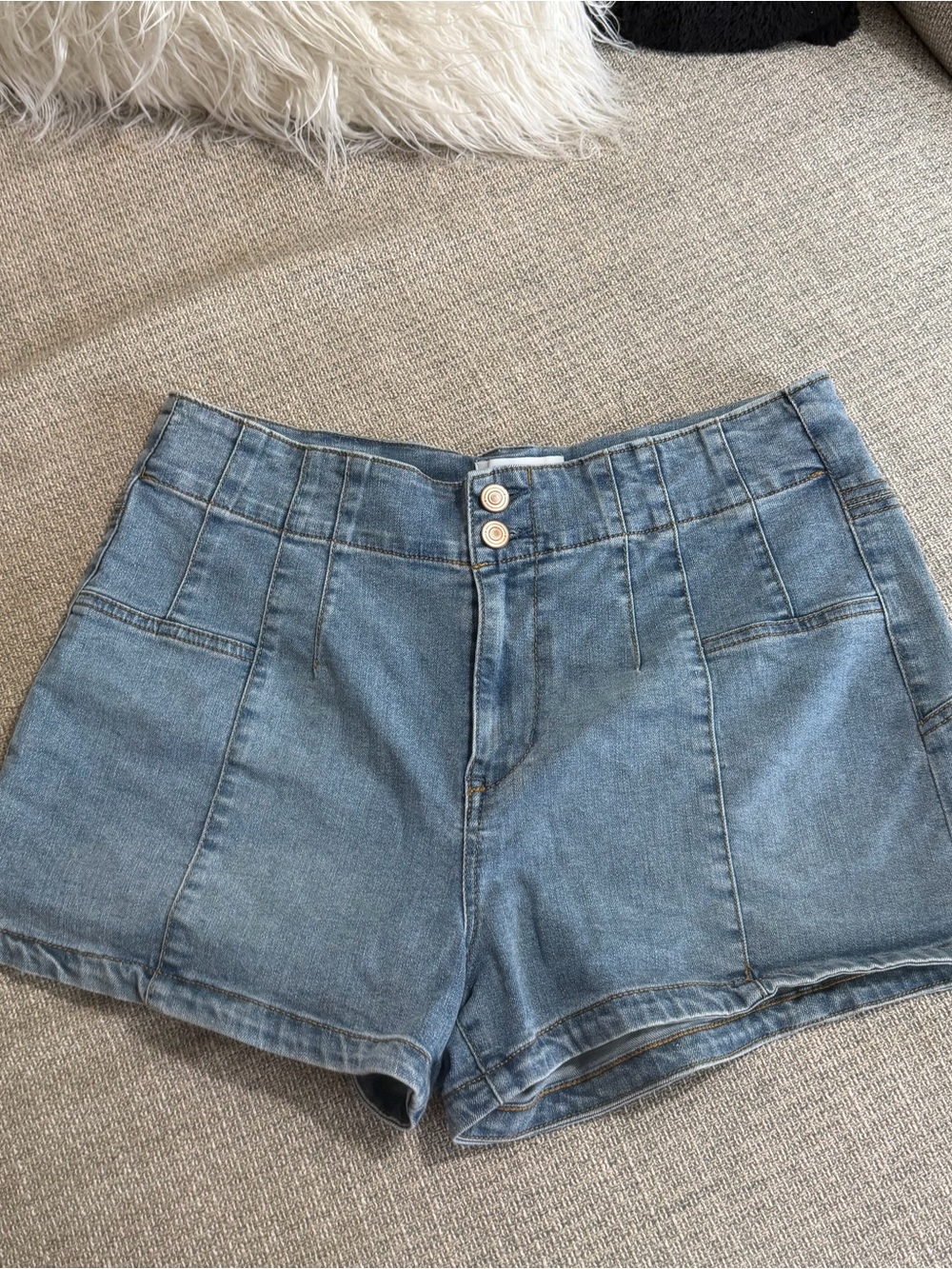 Star Jean Shorts - Picture 2 of 6